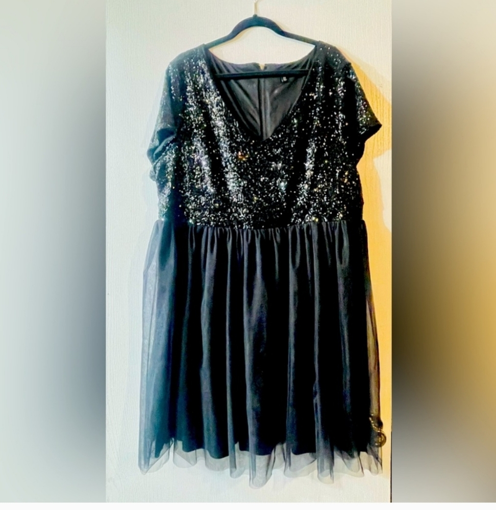 Torrid Sequin evening dress sz 22